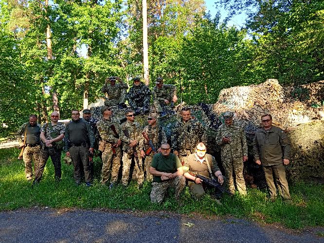 військове братство, зсу, тро, дфтг, військові побратими, військові з БТРом военное братство, зсу, тро, дфтг, военные собратья, military brotherhood, zsu, tro, dftg, military comrades, military with armored personnel carriers