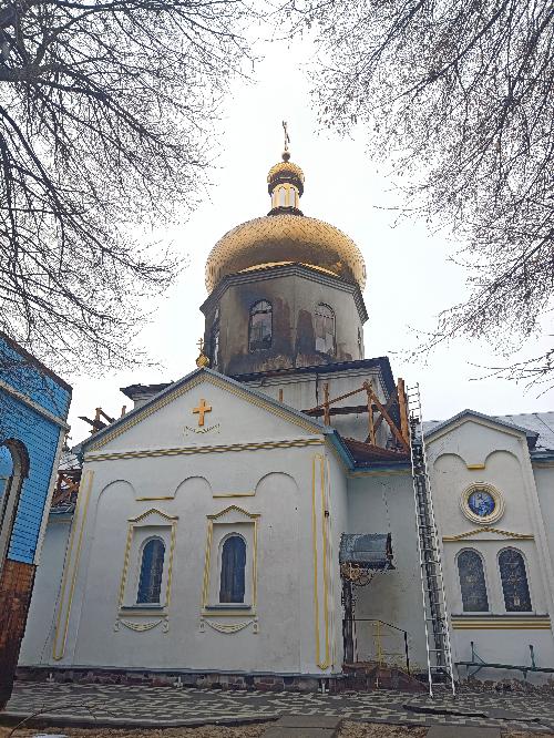 Свято - Покровський храм у місті Гостомель, горів Свято - Покровський храм у місті Гостомелі, пожежа у храмі, горів храм, храм після пожежі, храми після пожежі Свято - Покровский храм в городе Гостомель, горел Свято - Покровский храм в городе Гостомеле, пожар в храме, горел храм, храм после пожара, храмы после пожара burned the Holy Intercession Church in the city of Gostomel, a fire in the temple, burned the temple, the temple after the fire, temples after the fire