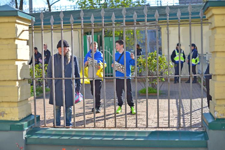 Мітинг біля лаври проти упц. Митинг возле лавры против упц. Rally near Lavra against UOC.