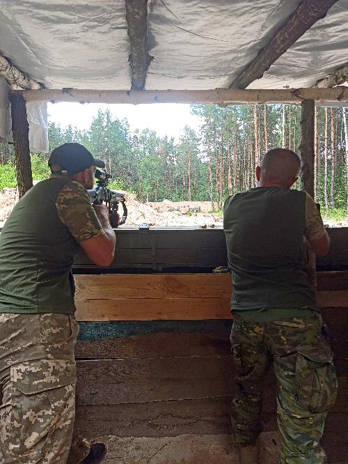 Стрілянина з вінчестера з прицілом, тренування у стрільбі з гвинтівки з прицілом, стрілянина по мішеням Стрельба из винчестера с прицелом, тренировка в стрельбе из винтовки с прицелом, стрельба по мишеням Winchester shooting with a scope, practice shooting with a rifle with a scope, target shooting